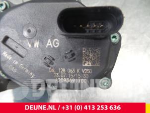 Volkswagen Transporter Drosselklappengehäuse O64336 foto 3