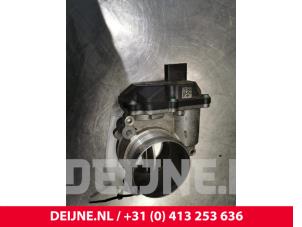 Volkswagen Transporter Throttle body O64337 photo 2