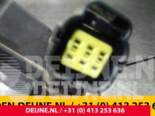 Hyundai H300 Gasklephuis O64382 foto 4