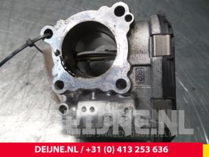 Nissan Primastar Gasklephuis O64389 foto 3