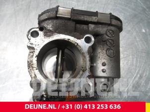 Nissan Primastar Gasklephuis O64390 foto 3