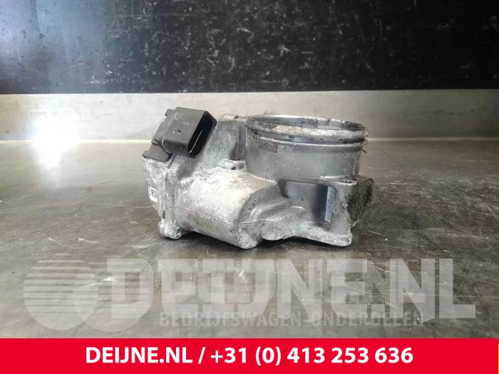 Skoda Octavia Gasklephuis O64402