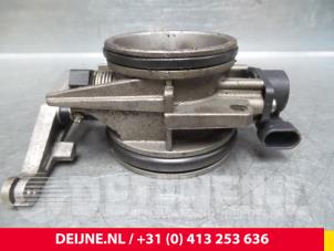 Renault Laguna Throttle body O64470 photo 2