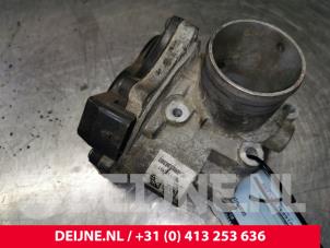Renault Laguna Drosselklappengehäuse O64472 foto 3