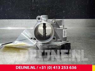 Renault Trafic Throttle body O64476 photo 3