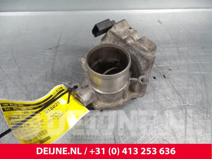 Renault Master Gasklephuis O64487