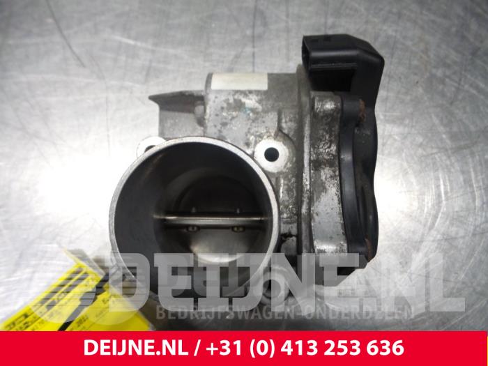 Renault Master Gasklephuis O64499