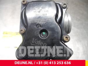 Renault Master Gasklephuis O64502 foto 3