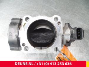 Toyota Hiace Drosselklappengehäuse O64518 foto 3