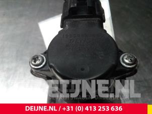 Toyota Hiace Drosselklappengehäuse O64519 foto 3