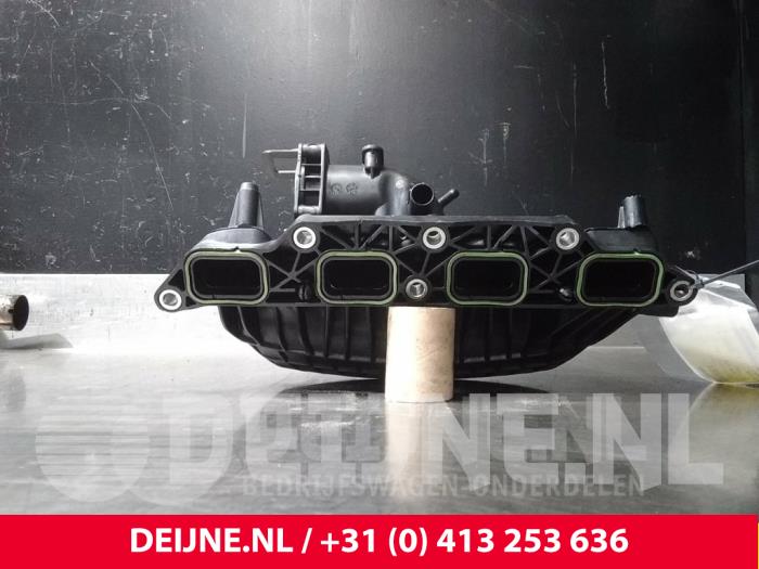 Volkswagen Polo Ansaugbrugge O64542