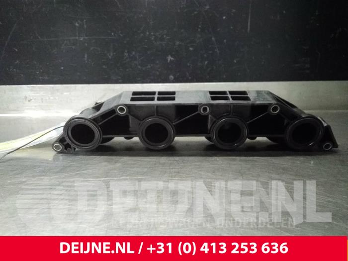 Inlaatspruitstuk - Renault Master