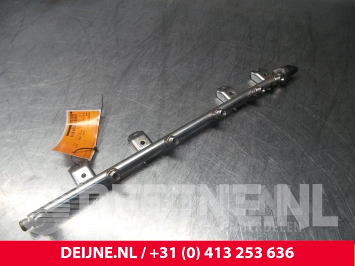 Gebruikte Verstuiver brug BMW 5-Serie Prijs € 50,00 Margeregeling aangeboden door van Deijne Onderdelen Uden B.V.