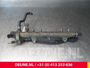 Opel Corsa Einspritzdüse (Einspritzer) O64612 foto 2