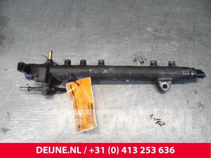 Opel Corsa Einspritzdüse (Einspritzer) O64613