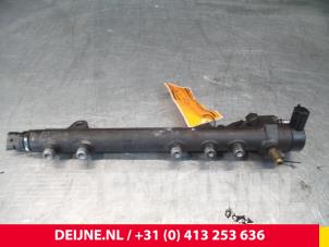 Opel Corsa Einspritzdüse (Einspritzer) O64613 foto 2