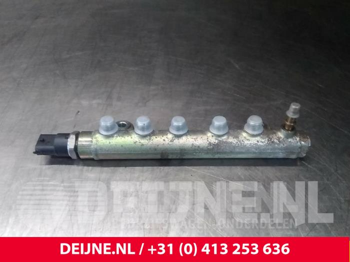 Gebruikte Verstuiver brug Opel Movano Prijs € 18,15 Inclusief btw aangeboden door van Deijne Onderdelen Uden B.V.