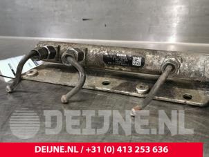 Opel Corsa Einspritzdüse (Einspritzer) O64617 foto 4