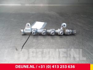 Opel Combo Fuel injector nozzle O64620 photo 2