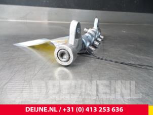 Opel Combo Fuel injector nozzle O64620 photo 3