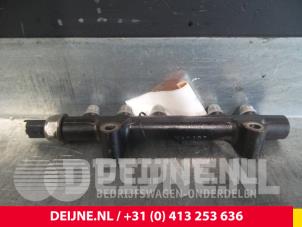 Peugeot 207 Einspritzdüse (Einspritzer) O64680 foto 3