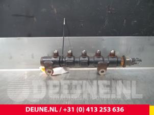 Peugeot Partner Einspritzdüse (Einspritzer) O64686 foto 2