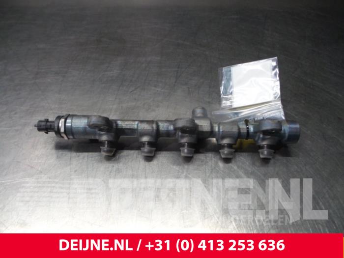 Renault Trafic Einspritzdüse (Einspritzer) O64698