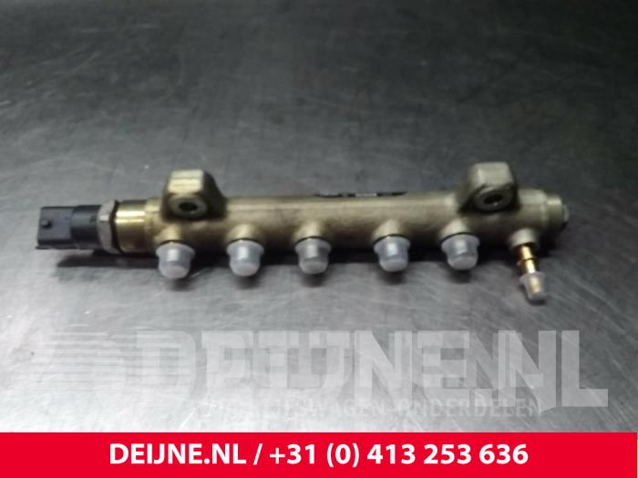 Gebruikte Verstuiver brug Renault Master Prijs € 24,20 Inclusief btw aangeboden door van Deijne Onderdelen Uden B.V.