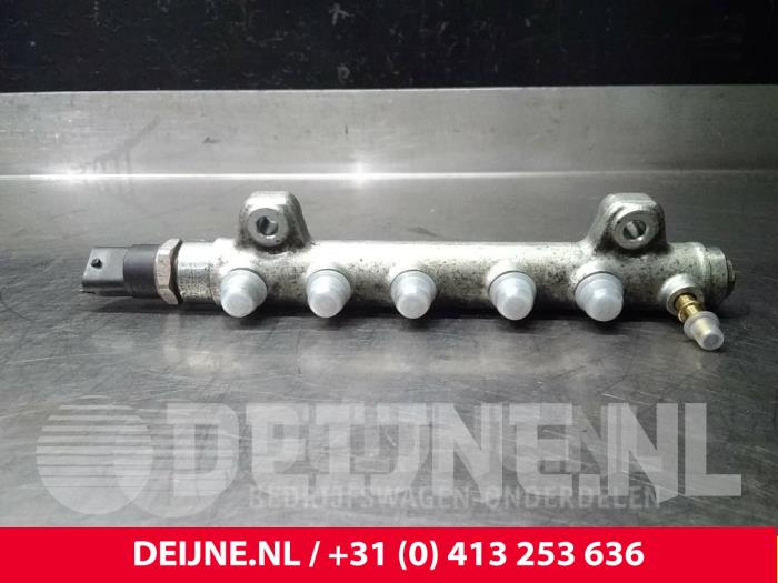 Gebruikte Verstuiver brug Renault Master Prijs € 30,25 Inclusief btw aangeboden door van Deijne Onderdelen Uden B.V.