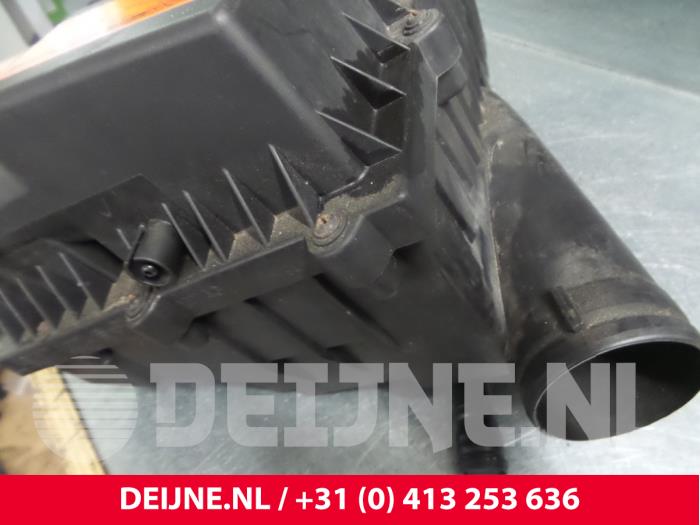 Gebruikte Luchtfilterhuis Seat Leon Prijs € 15,00 Margeregeling aangeboden door van Deijne Onderdelen Uden B.V.