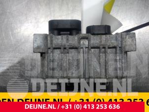 Ford Transit Custom Voorgloei Relais O64732 foto 2
