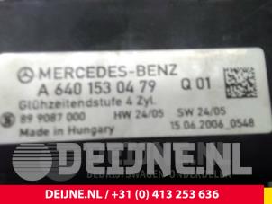 Mercedes B-Klasse Glow plug relay O64743 photo 3