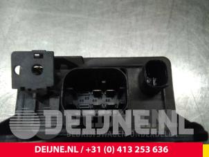 Mercedes Vito Glow plug relay O64745 photo 3