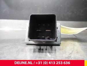 Nissan NV200 Voorgloei Relais O64781 foto 2