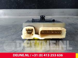 Citroen Berlingo Glow plug relay O64786 photo 3