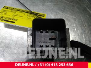 Citroen Nemo Glow plug relay O64789 photo 3