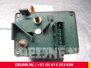 Citroen Berlingo Glow plug relay O64793 photo 2