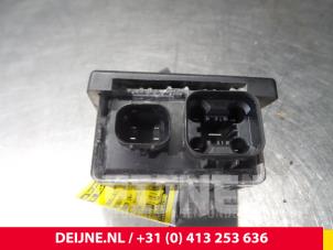 Peugeot Boxer Glow plug relay O64802 photo 2