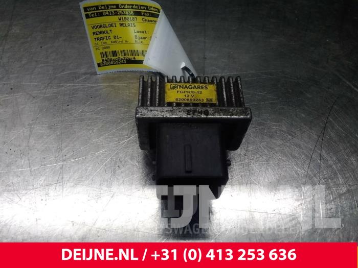 Renault Trafic Voorgloei Relais O64807