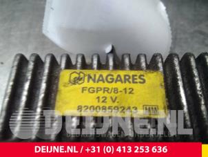 Renault Trafic Voorgloei Relais O64807 foto 4