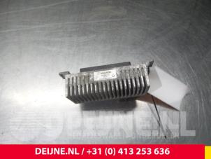 Renault Trafic Glow plug relay O64816 photo 2