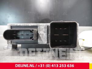 Renault Trafic Vorglührelais O64817 foto 2