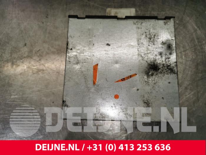 Volkswagen Scirocco Voltage stabiliser O64826