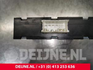 Volkswagen Scirocco Voltage stabiliser O64826 photo 3