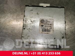 Volkswagen Scirocco Voltage stabiliser O64826 photo 2