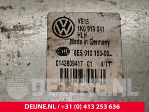 Volkswagen Scirocco Voltage stabiliser O64826 photo 4