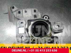 Mercedes Vito Motorsteun O66331 foto 3