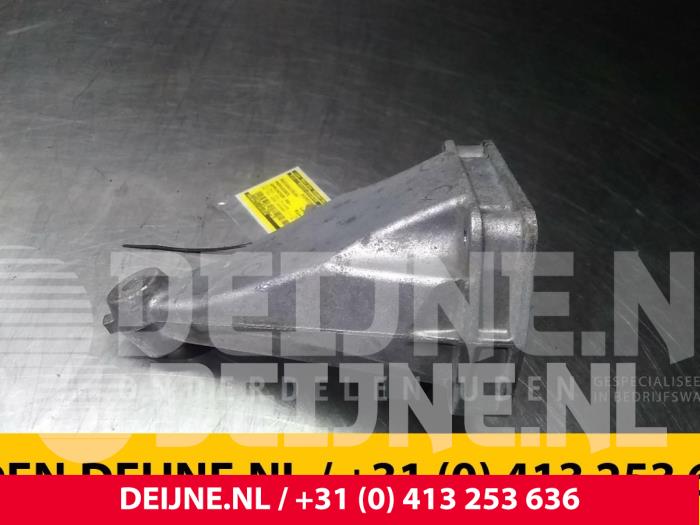 Mercedes Sprinter Motorlager O66345