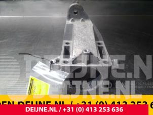 Mercedes Sprinter Motorsteun O66346 foto 3
