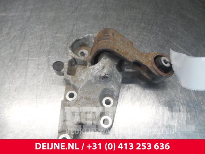 Citroen Jumpy Engine mount O66375